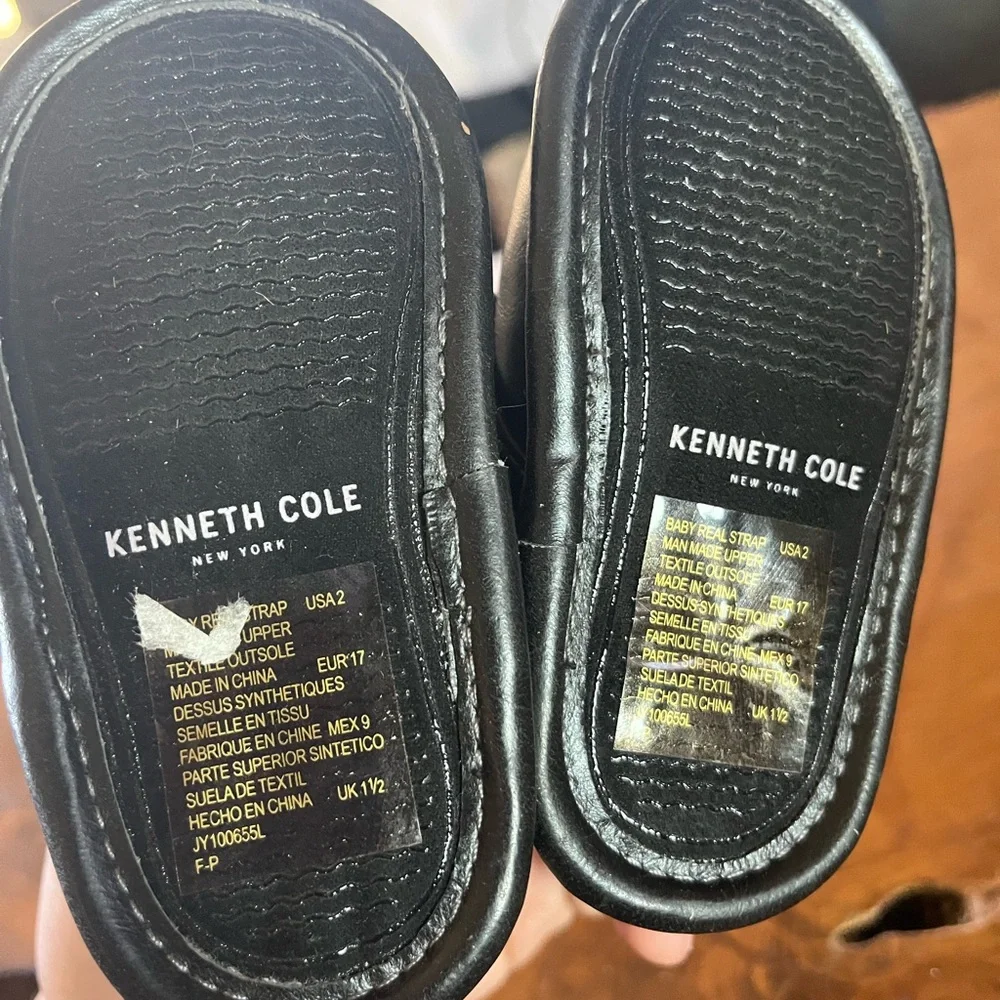Kenneth Cole Baby Real Adjustable Strap Boots USA Size 2